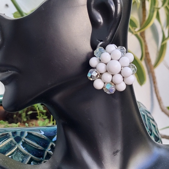 Vintage AB and White bead clip on earrings - Picture 2 of 6